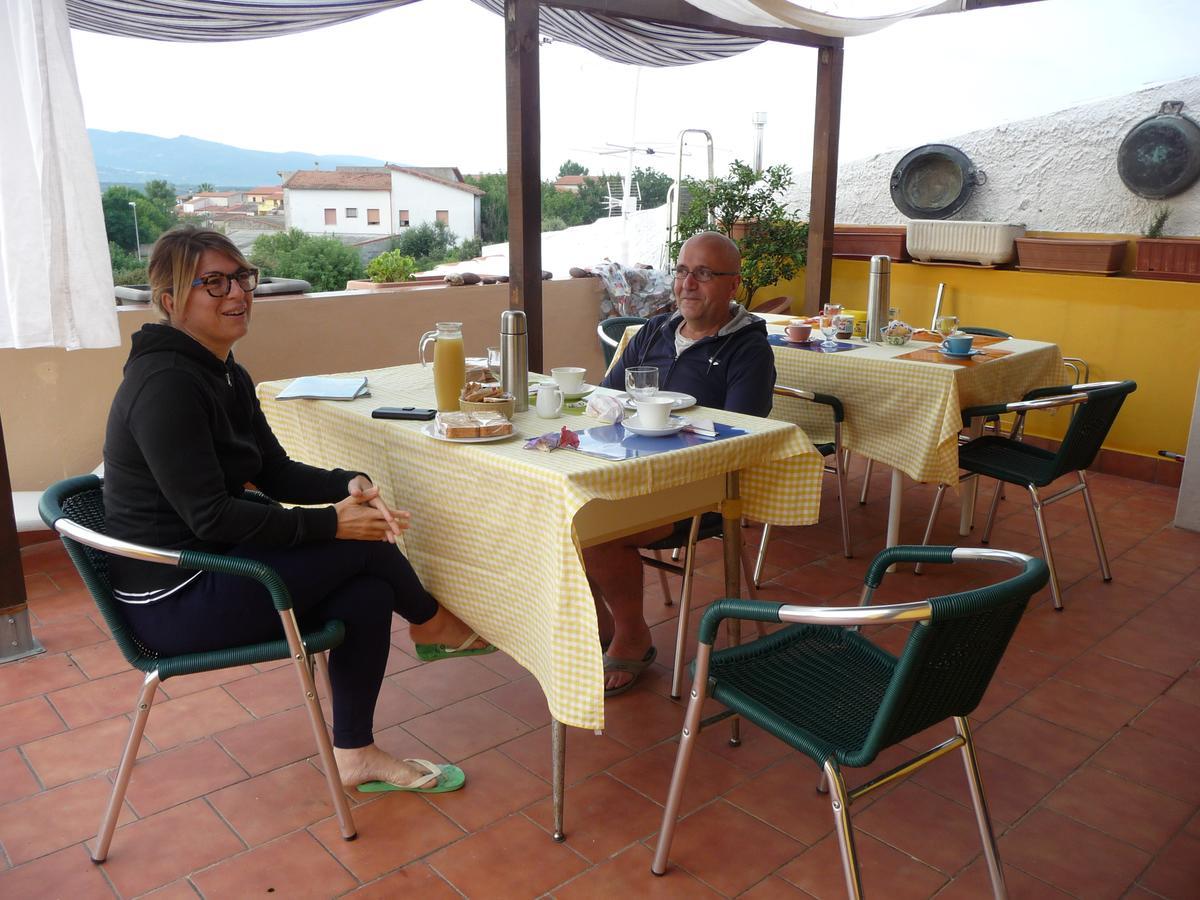 B&B Tredomus Tresnuraghes Екстериор снимка